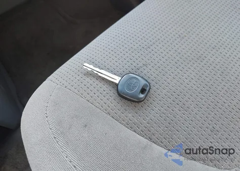 2004 Toyota Sienna Le из США, поврежденный, VIN 5TDZA23CX4S217483